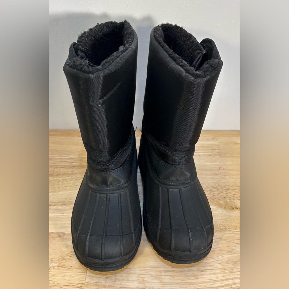Big Kid Youth Size 6 Snow Boots Black Gently Pre Owned